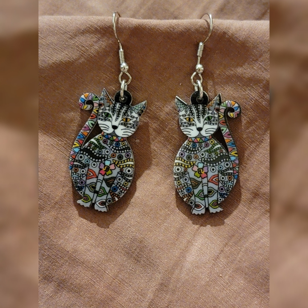 Cat Earrings for pierced ears